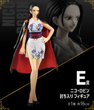 Cargar imagen en el visor de la galería, One Piece - Robin (Ichiban Kuji, Vol.100 anniversary, Premio E)
